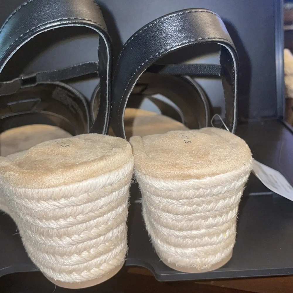 St John’s Bay Black Wedge Sandals